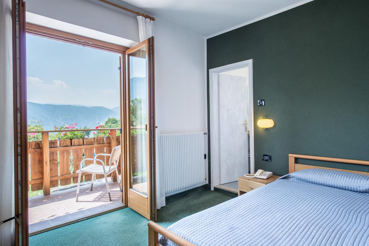 Al Pian Garni Hotel - B&B & Pizza Vattaro Kültér fotó